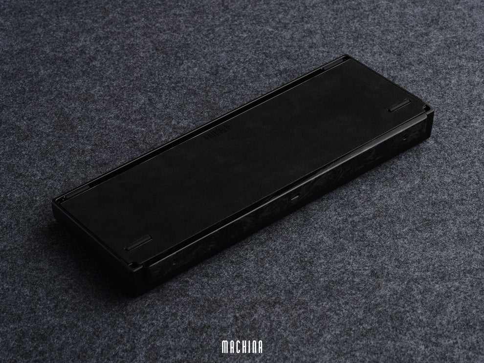Tiga – MACHINA
